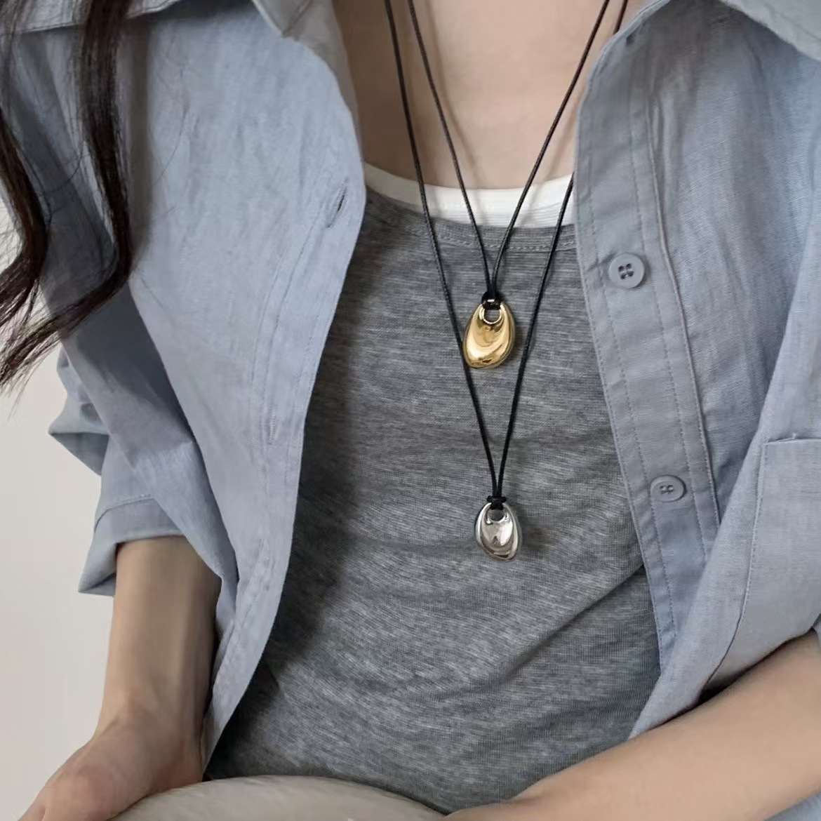 Collier coréen en corde noire  - Mens Fashion Trend 2026 avis et prix