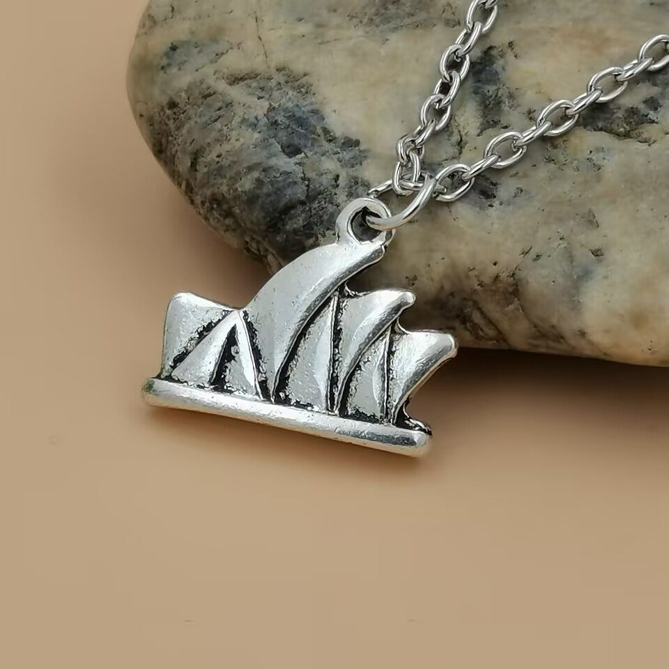 Collier pendentif maison d'opé - Men'S Fashion Sydney avis et prix